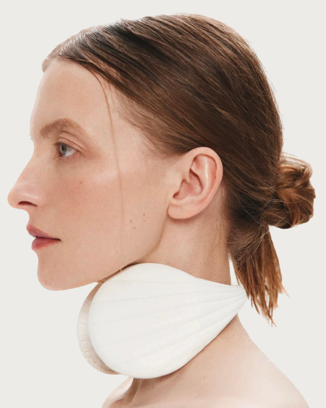 BEVZA SEASHELL EAR MUFFS WHITE